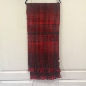 NWT red Ann Taylor LOFT scarf so soft!